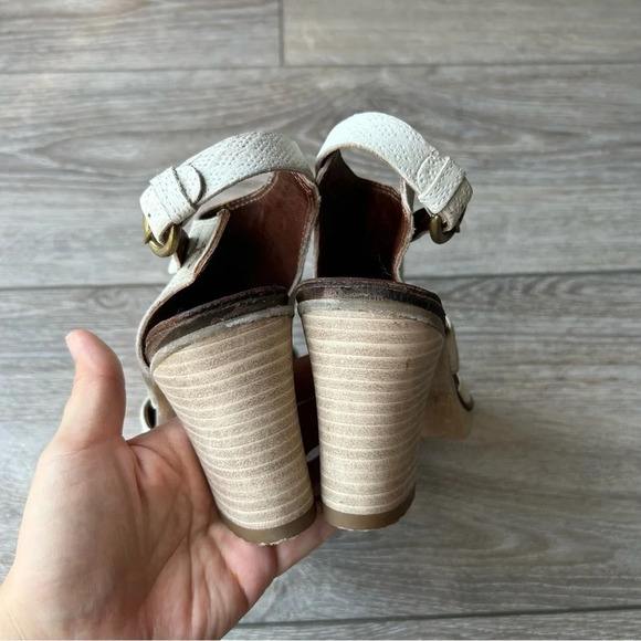 MJUS Metallic Leather Embossed Leather Block Heel Sandals - Picture 6 of 13